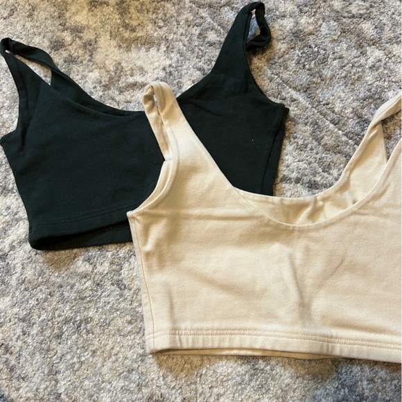 Brandy Melville Tops - brandy melville bundle of tank tops